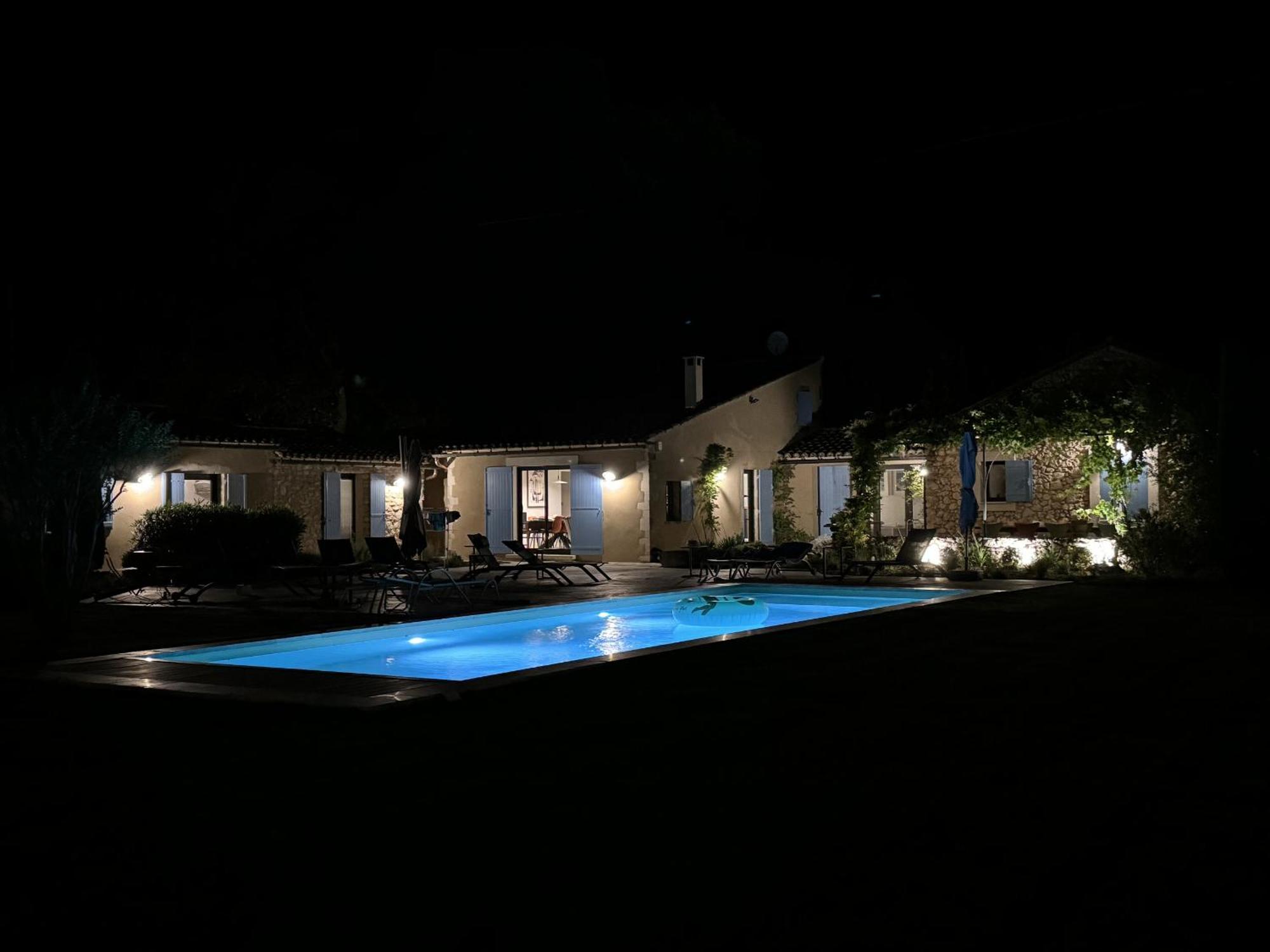 Provencal House With Heated Pool, View Of The Luberon In Robion - Accommodates 12 People. Buitenkant foto