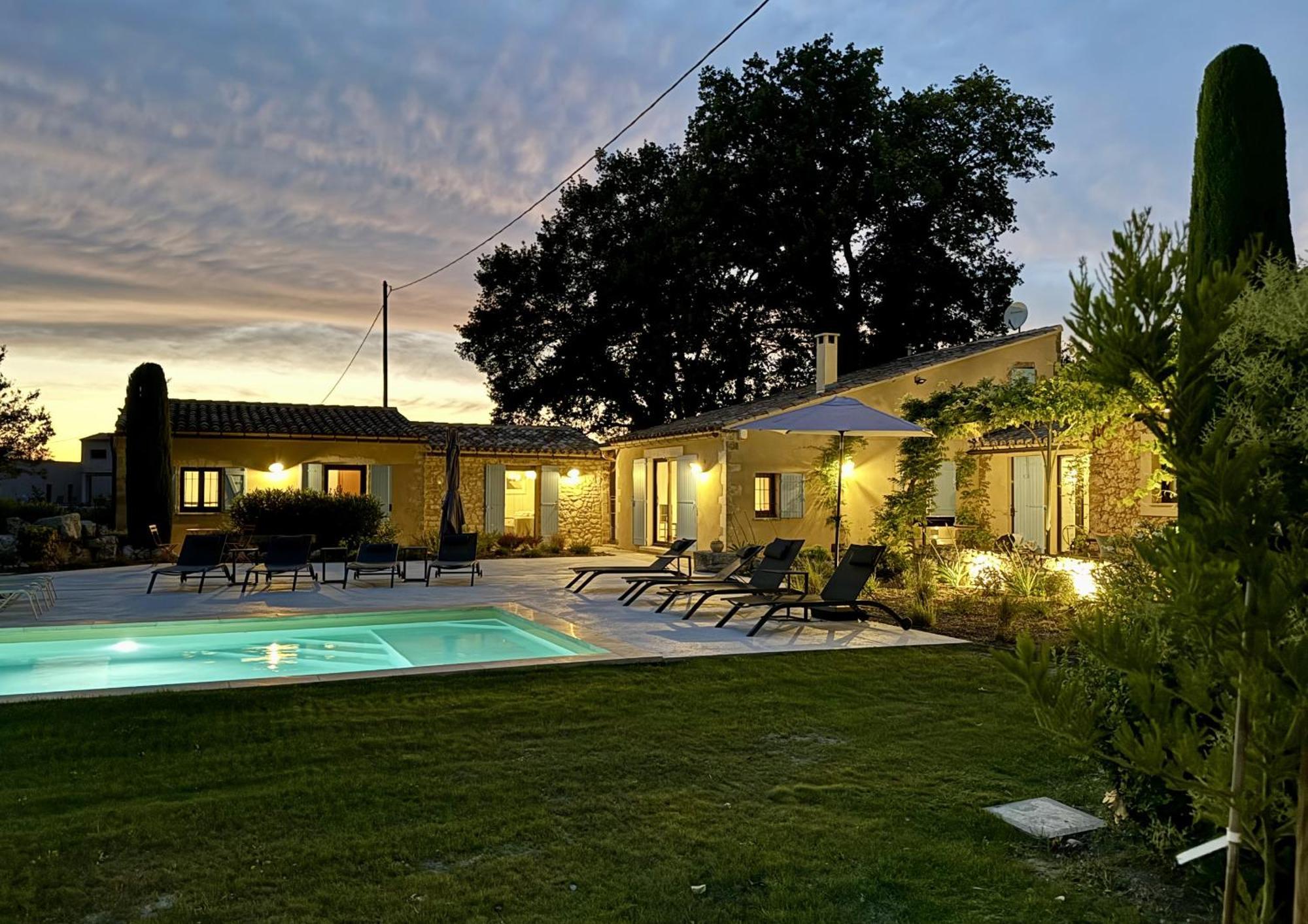Provencal House With Heated Pool, View Of The Luberon In Robion - Accommodates 12 People. Buitenkant foto