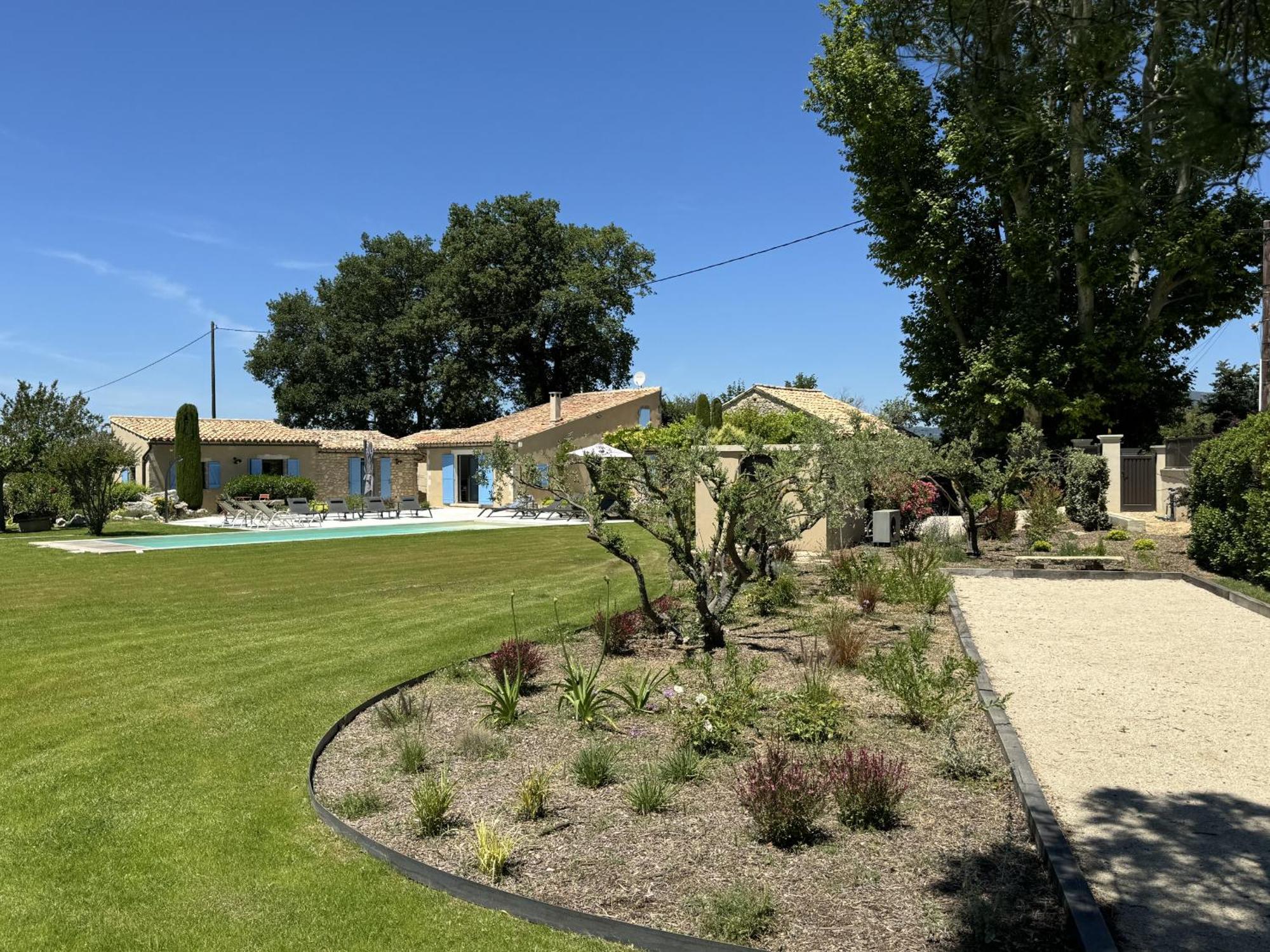 Provencal House With Heated Pool, View Of The Luberon In Robion - Accommodates 12 People. Buitenkant foto