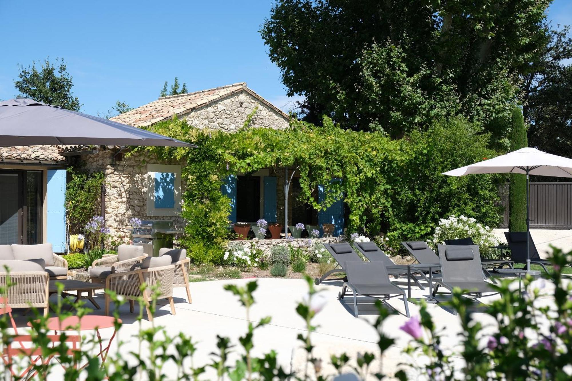 Provencal House With Heated Pool, View Of The Luberon In Robion - Accommodates 12 People. Buitenkant foto